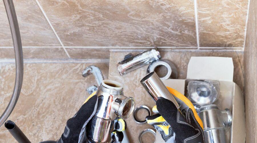 Professional gutter cleaning in Fordyce, NE